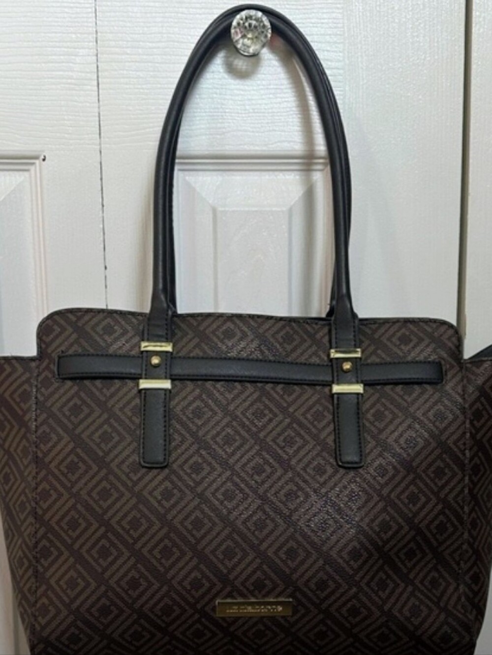 Liz Claiborne Brown Geometric Tote Bag. Large